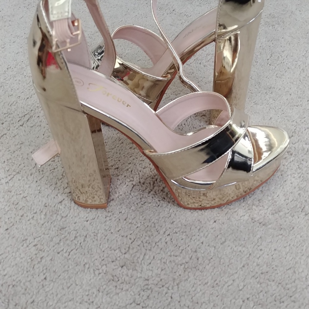 Chunky heels